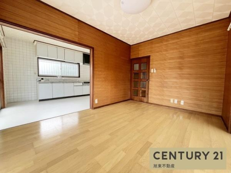 �m���@-