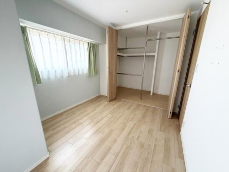 �m���@-